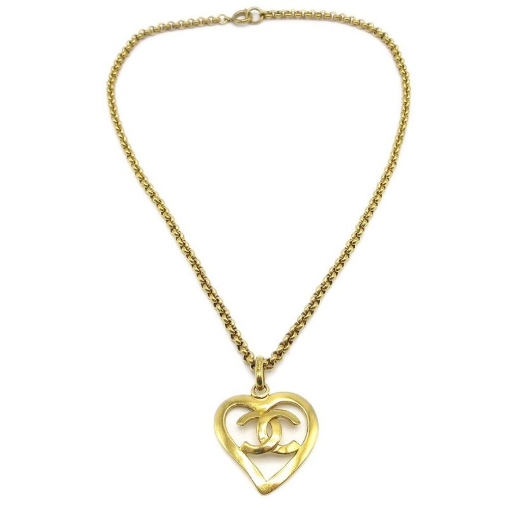 Chanel Cc Heart Pendant Metal Gold Gold_Plated Necklace Jewelry